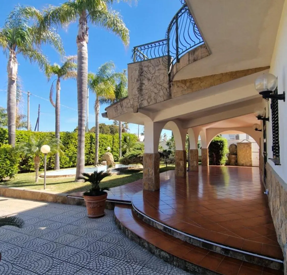 Villa Carlotta Brucoli 0*,